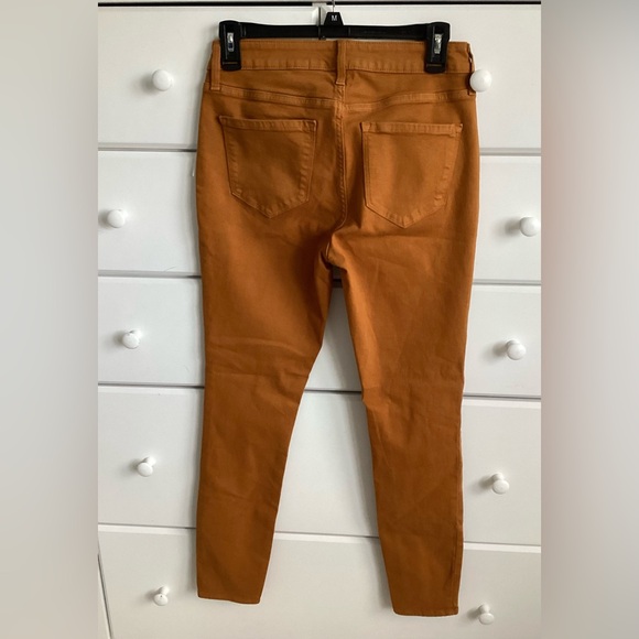 Old Navy Rockstar Super Skinny Jeans - Picture 4 of 6